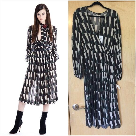 Les Copains Dresses & Skirts - Les Copains Dress with Packets